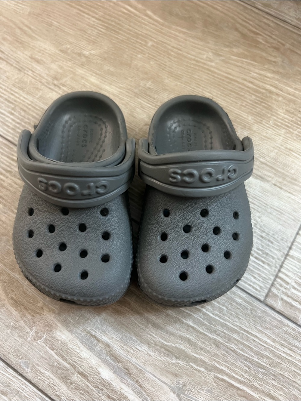 CROCS Kids Classic Clog in Gray